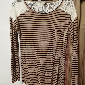 Casual comfy blouse 🌺